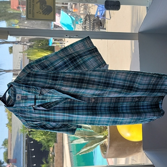 Old Navy s/s button down shirts - Picture 11 of 16